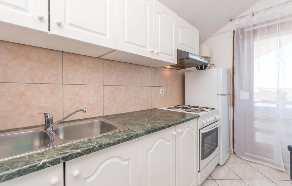 Apartments Mikulic Biograd Na Moru Exterior photo